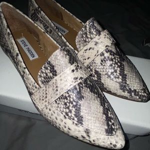 Steve Madden Snakeprint Pointed Toe Flats